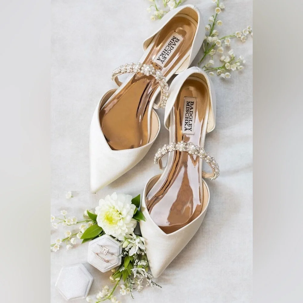 Badgley Mischka - Ivory Natalia Flats - Bridal Flats - NIB - Size 7.5 - Picture 1 of 13
